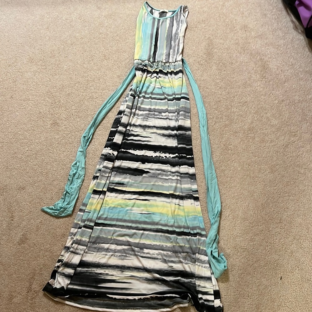 Barely worn, small maxi, purchased from The Mason Jar Boutique